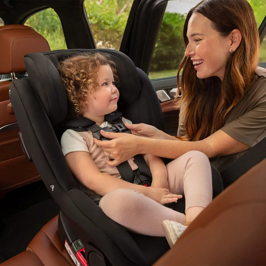 Cadeirinha De Bebê Para Carro Nuna Rava Next Caviar - BR - Segurança Avançada em Todos os Trajetos