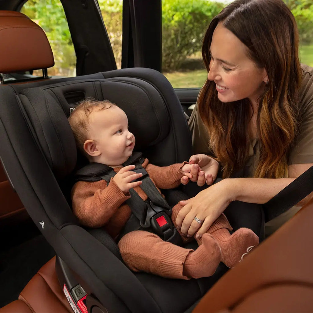 Cadeirinha De Bebê Para Carro Nuna Rava Next Caviar - BR - Segurança Avançada em Todos os Trajetos
